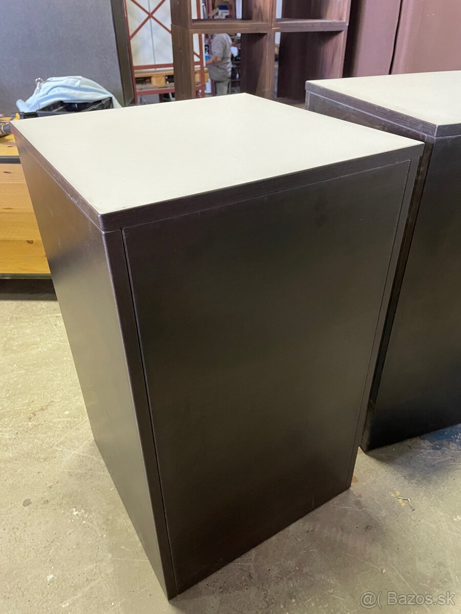 Prezentačné stoly - 3