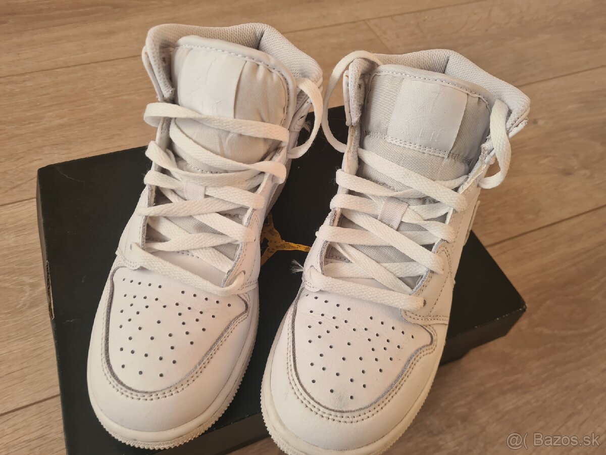 Nike Air Jordan 1 - 3