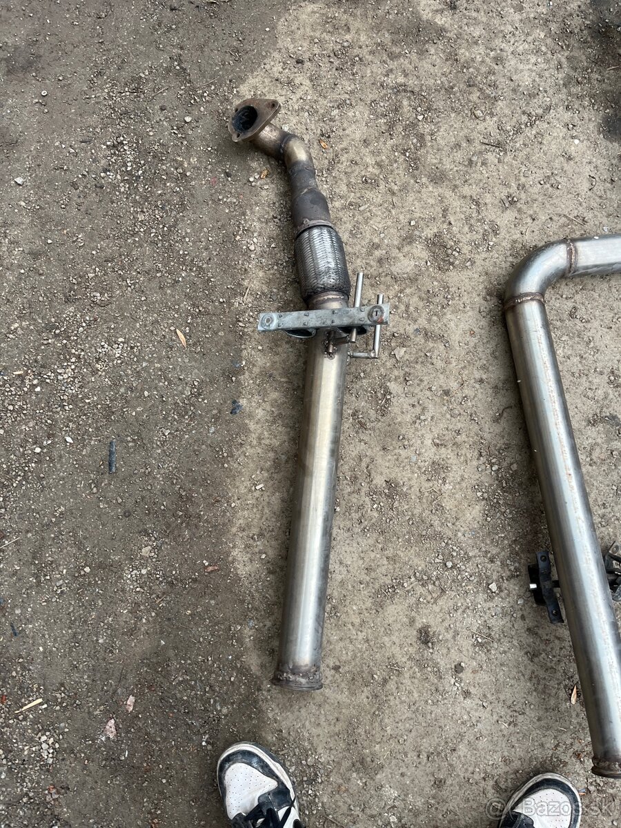 Vyfuk Golf 4 nerez 70 mm - 3