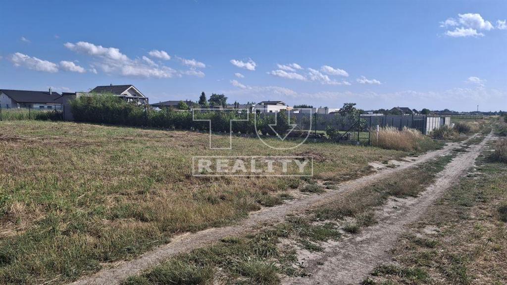 Rekreačný pozemok 700 m2 Pri jazerách Nové Košariská ,... - 3