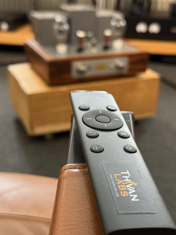 ThivanLabs Flamingo 300B - 3