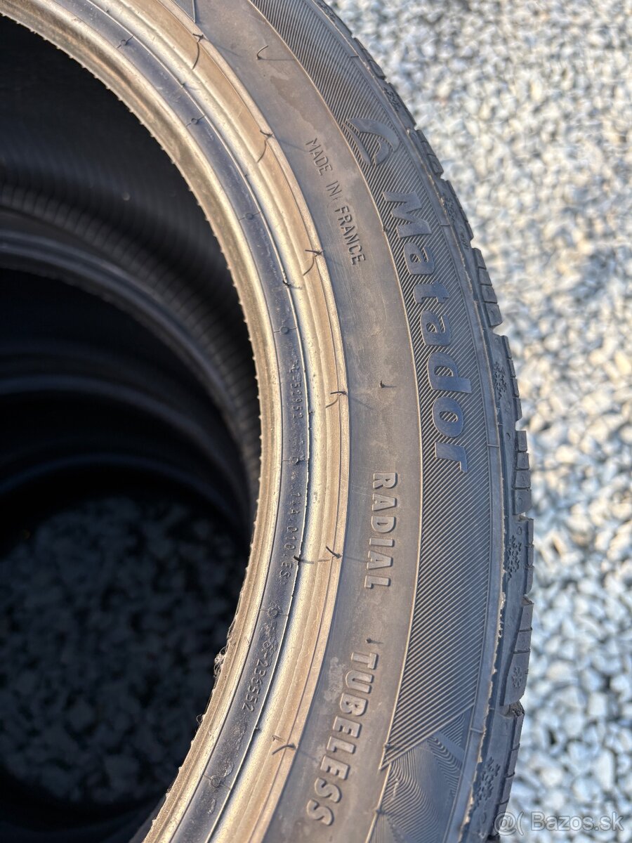 245/40r18 - 3