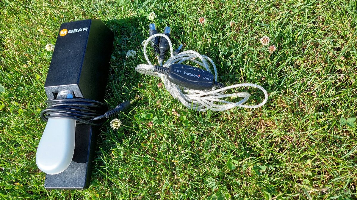 Klávesy Yamaha EZ-200 sada - 3