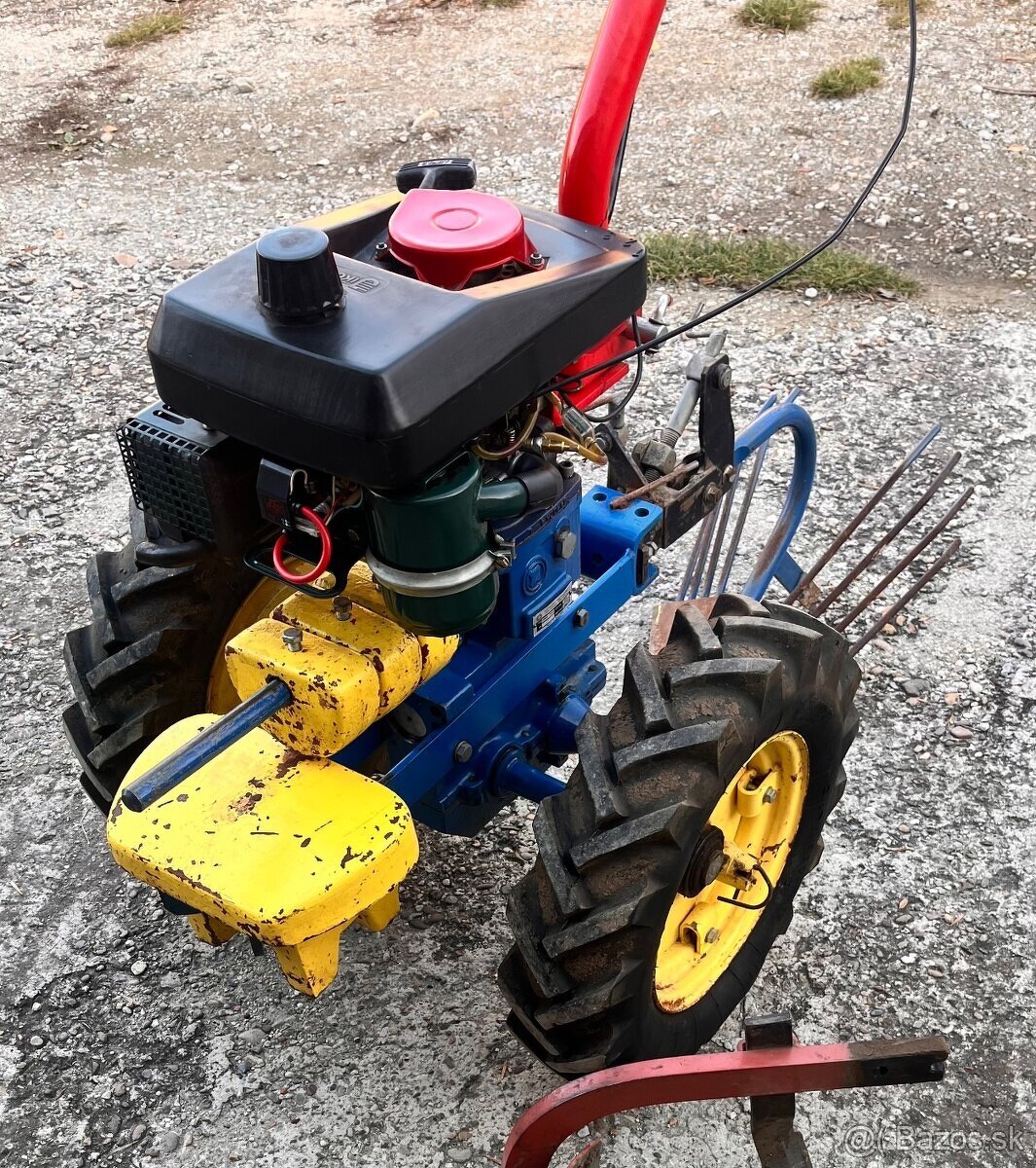 Predám malotraktor AGZAT s motorom Jikov (spojka 80 mm) TOP - 3