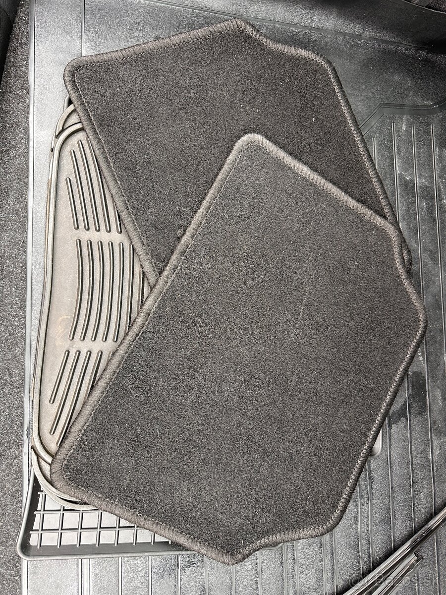 stierace, rohoze z golf 5 2009 combi, Servisna knizka pre go - 3