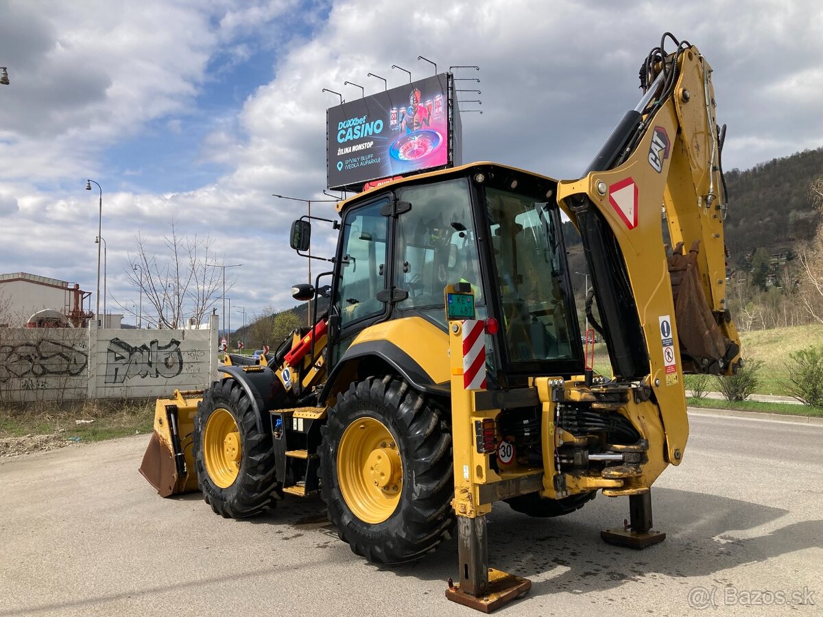 CAT 444 Traktorbáger / Rýpadlo 2021 - 3