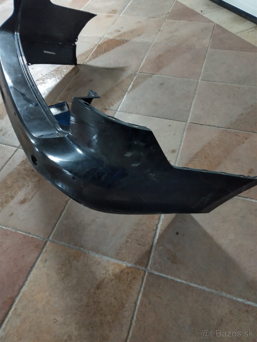 Zadný nárazník na Passat B 8 - 3