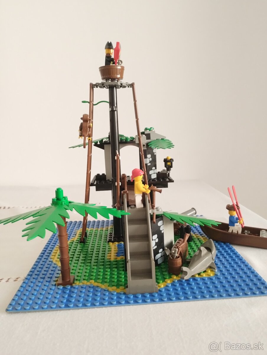 LEGO Pirates 6270 Forbidden Island - 3
