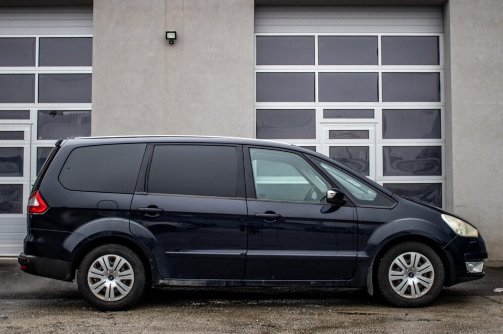 Ford Galaxy 7miestné - 3