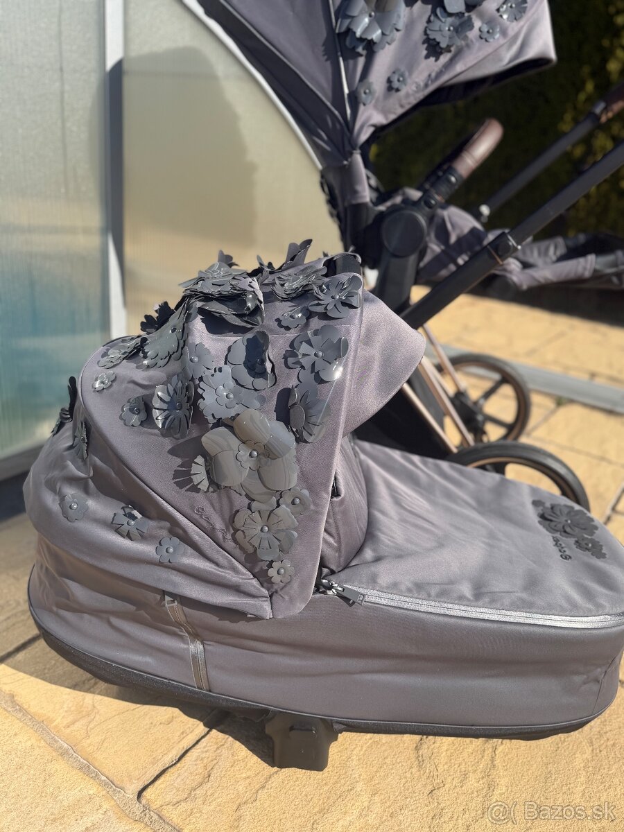 Cybex Simply 3.0 - 3