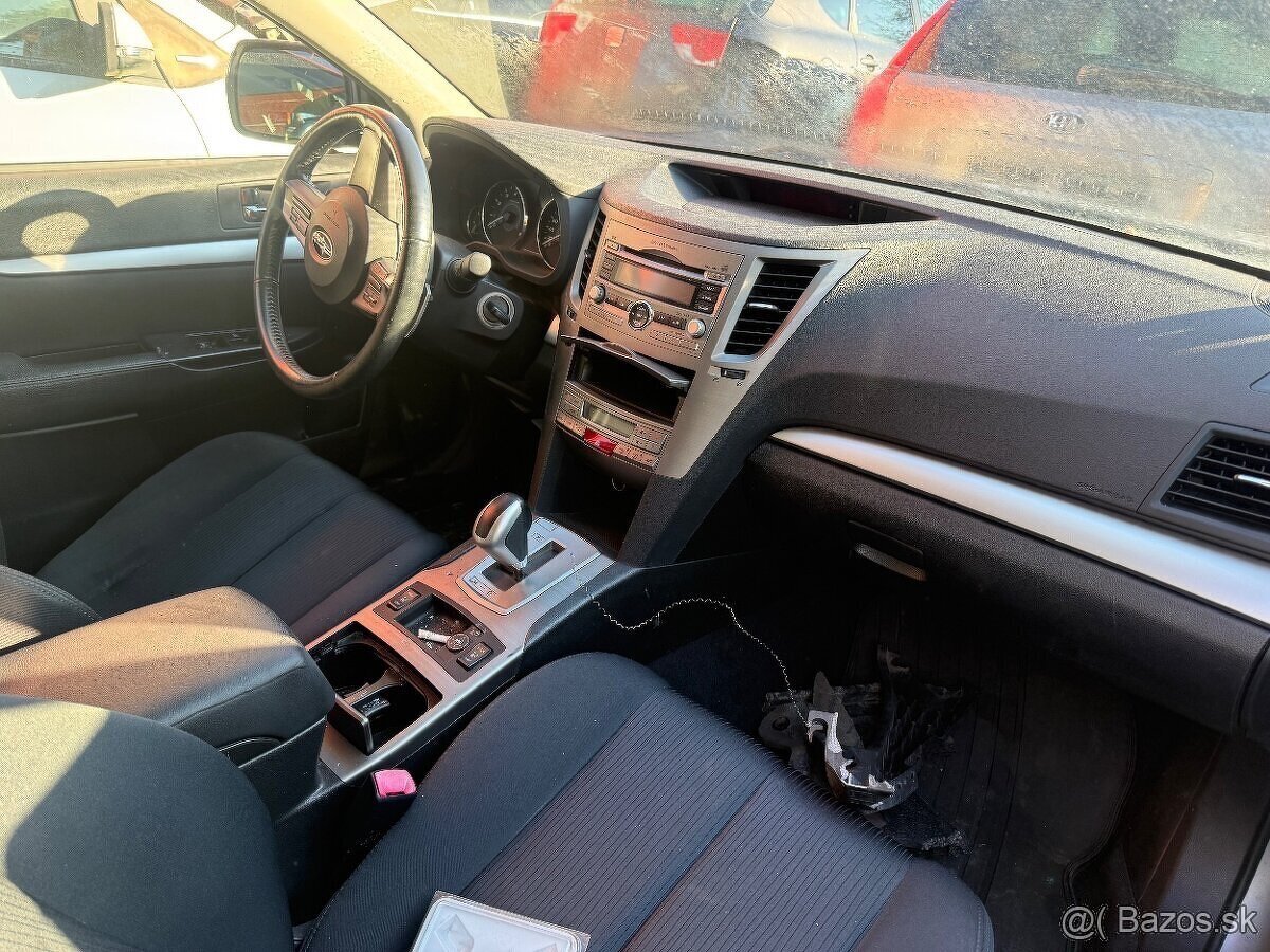 Rozpredam Subaru Legacy V 2.5i AWD - 3