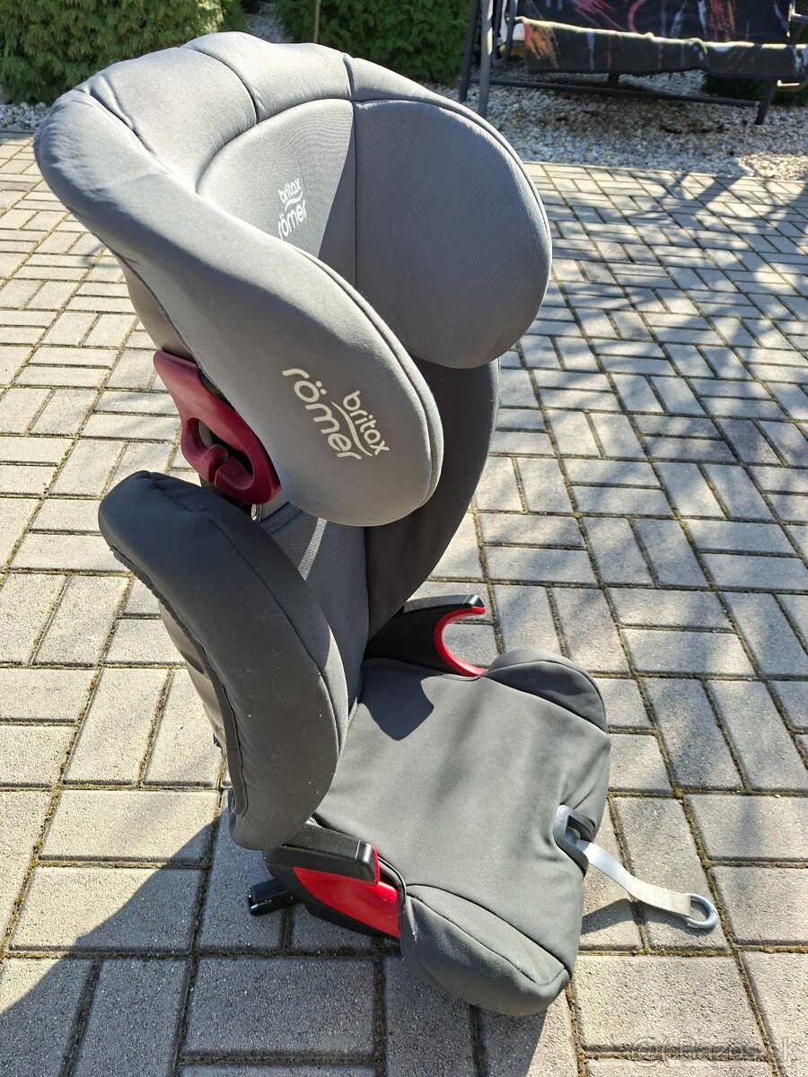 Predám Britax Romer Kidfix SL BR Black series - 3