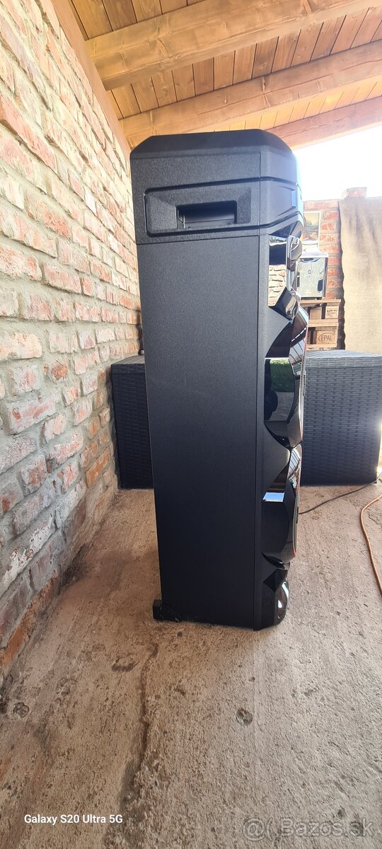 LG XBOOM RNC9 BT Karaoke Party - 3