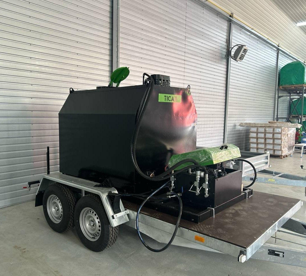 Postrekovač bitúmenovej emulzie 2000-litrový - 3