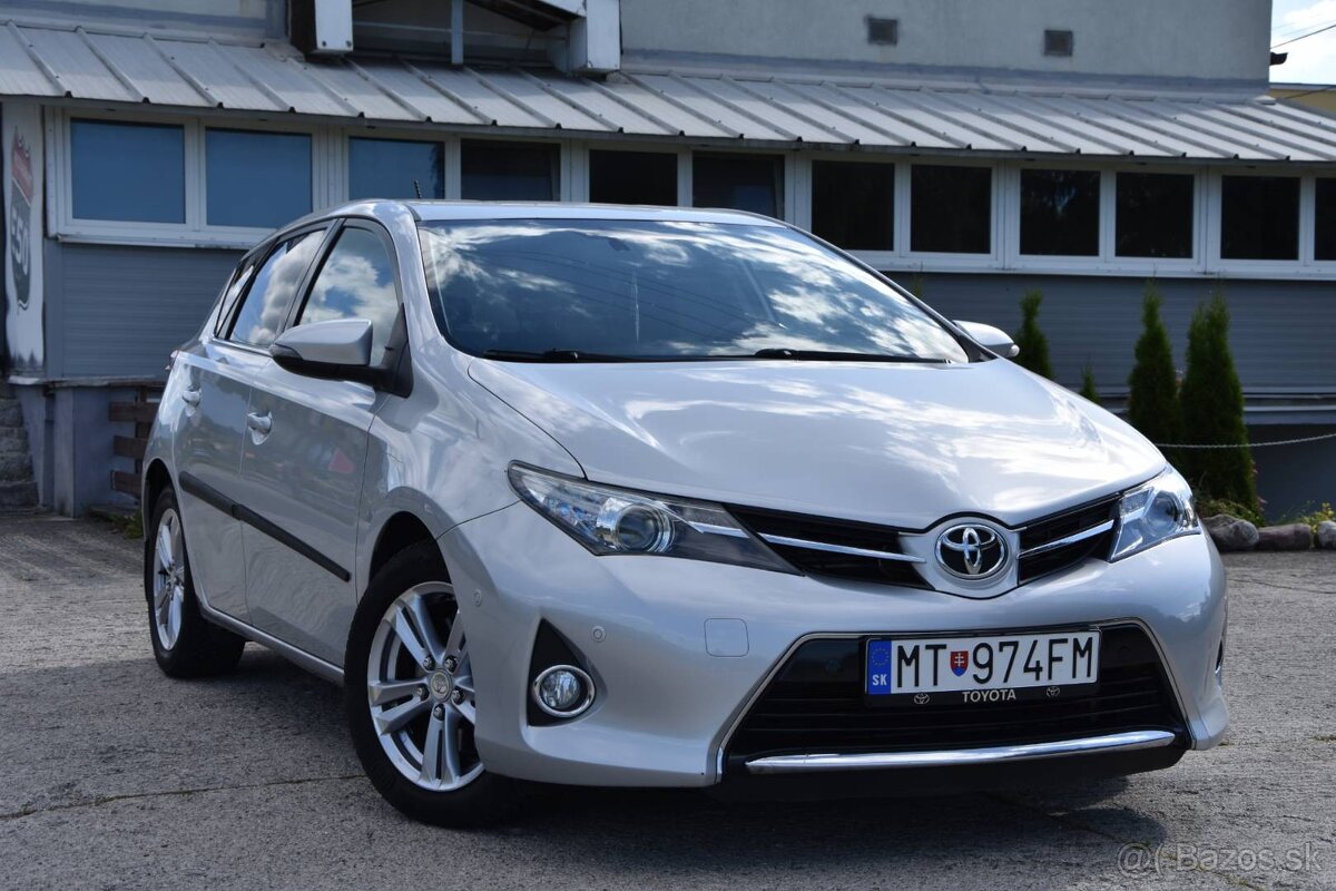 Toyota Auris 2.0 l D-4D DPF Active - 3