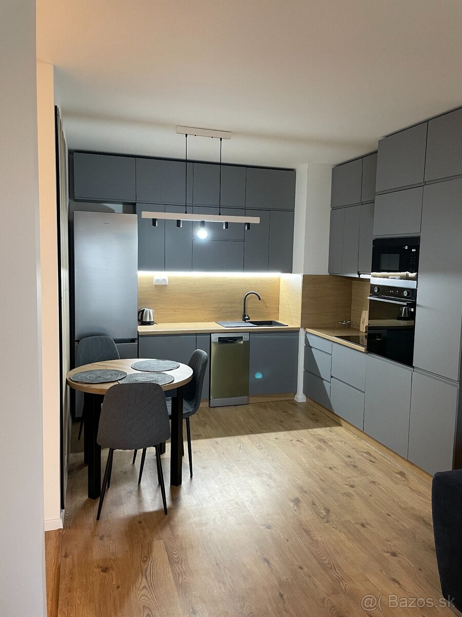 Moderný 2-izbový byt s garážou prenajom – Bratislava Labutia - 3