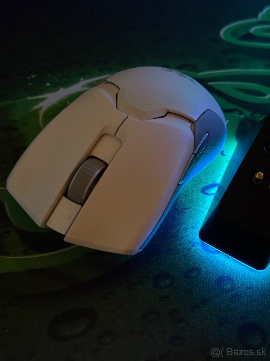 Razer Viper Ultimate + nabíjacia stanica - 3