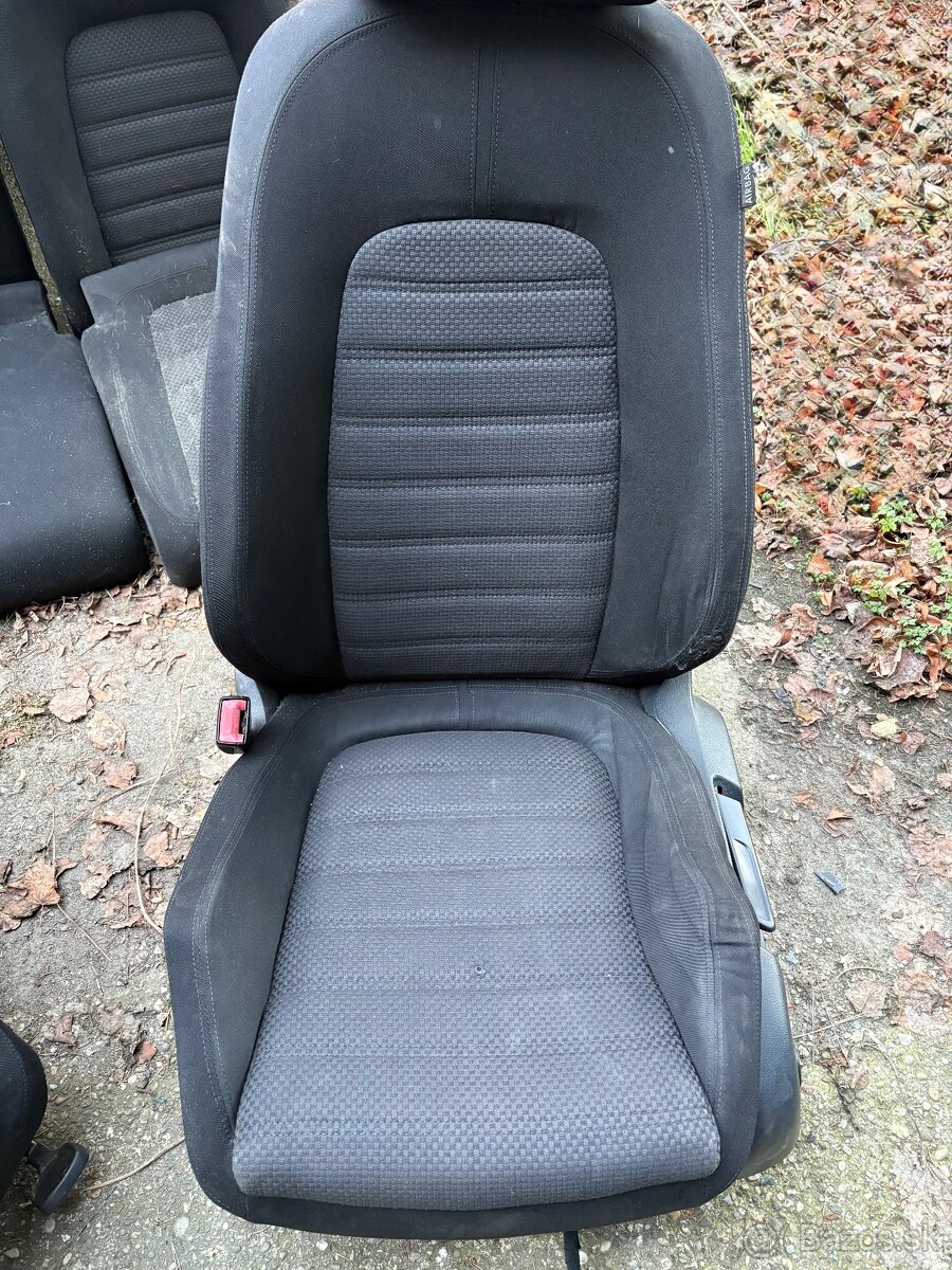 Sedačky VW Passat b6 - 3