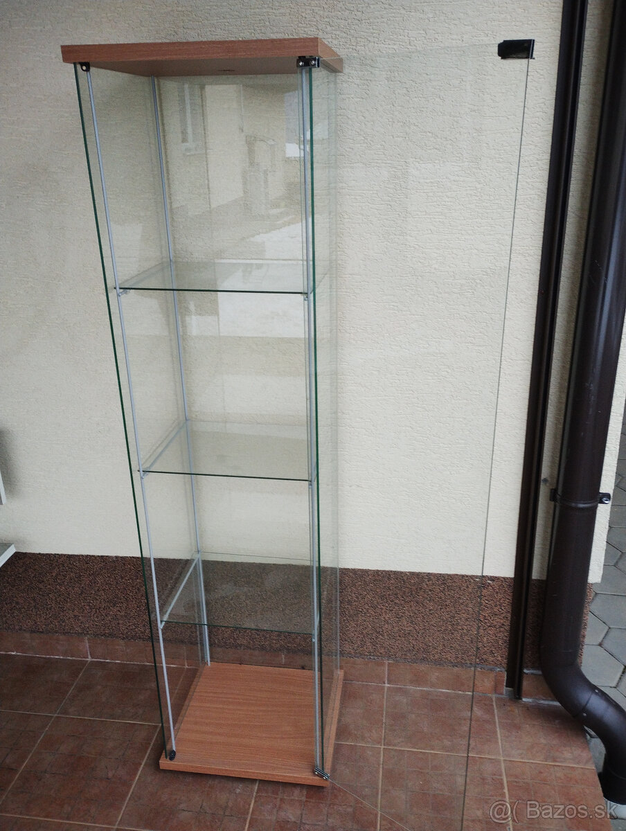 Vitrína IKEA DETOLF - 3