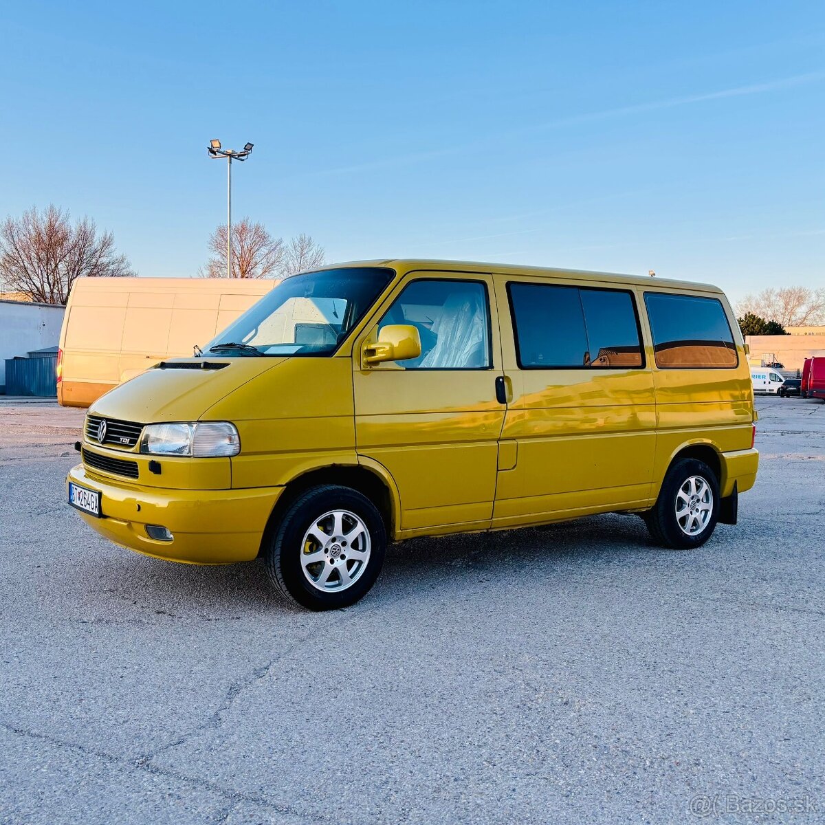 Volkswagen Multivan T4 2.5 TDI 75 kW - 3