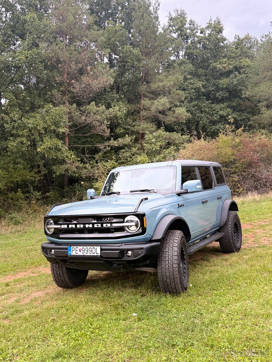 Ford Bronco 2.7 V6, 2023 – 38 000 km, top stav a výbava - 3