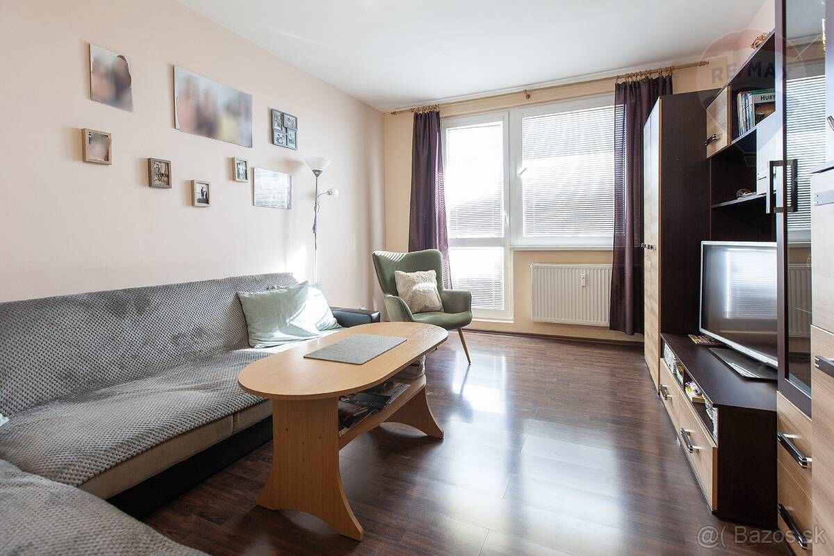 VÝNIMOČNÁ PONUKA - Na predaj 4-izbový byt v obci Rohožník - 3