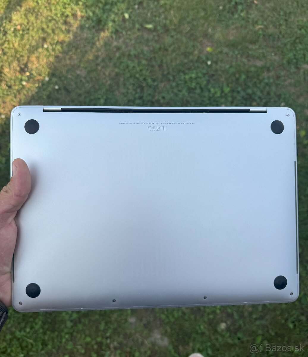 MacBook Pro 13 2018, 256GB - 3