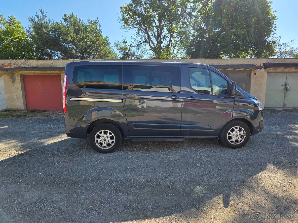 Ford Tourneo Custom 2,2tdci 114kw Titanium model 2015 - 3