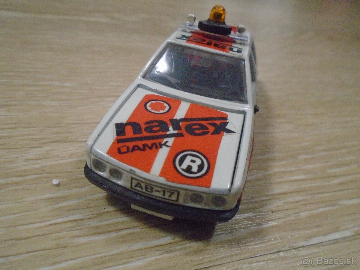 Stará hračka Tatra 623 - 3