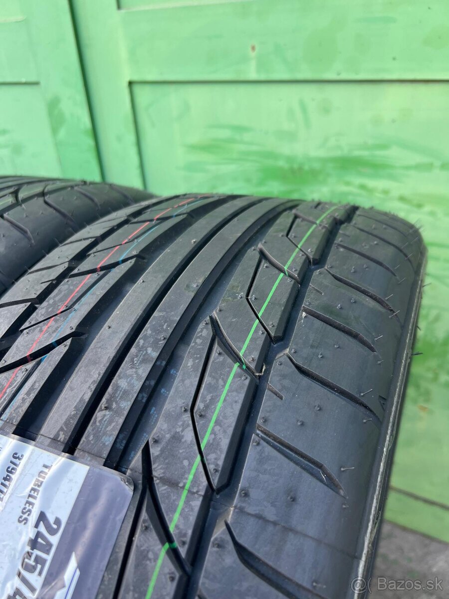 Letne pneumatiky nitto 245/40R19 - 3