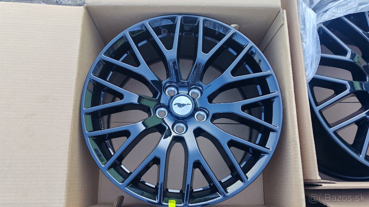 5x114,3 R18 - - - FORD MUSTANG - 3