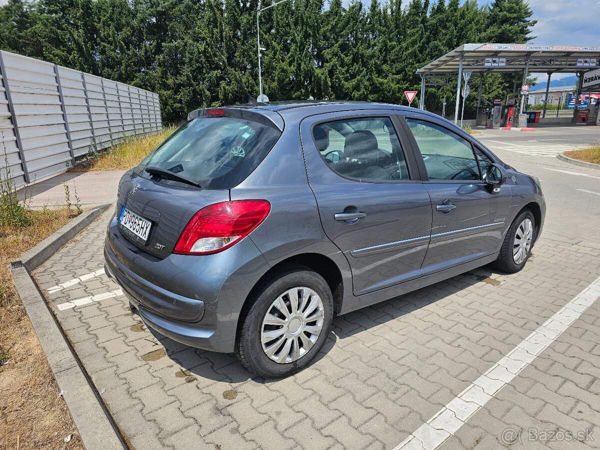 Predam Peugeot 207, r.v 2011, 1.4 Benzín - 3
