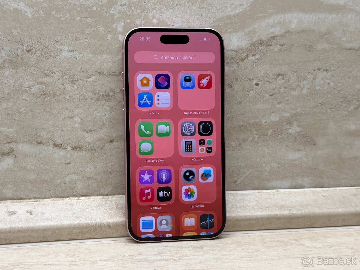 iPhone 15 256GB Pink - 3