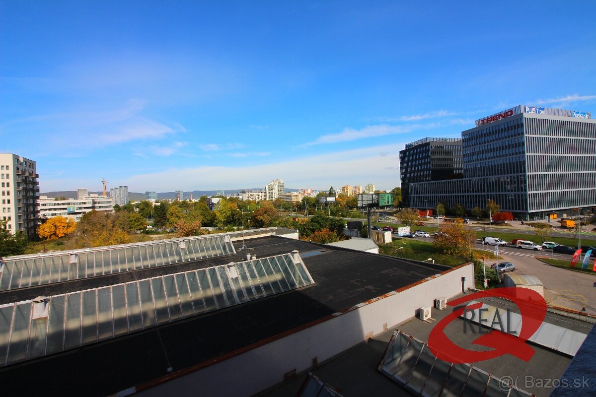 BEZ PROVÍZIE/ KANCELÁRSKE PRIESTORY V RUŽINOVE - 3