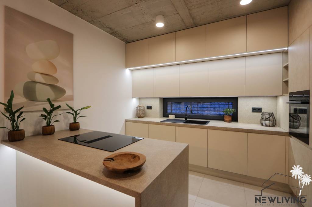 Na prenájom 4iz. nadštandardná novostavba RD s garážou v obc - 3