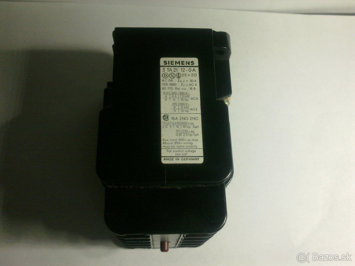 STYKAČE ,ČAS.RELÉ - 3