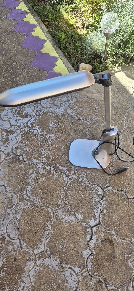 Lampa dotyková polohovacia a vykyvna na stolik. - 3