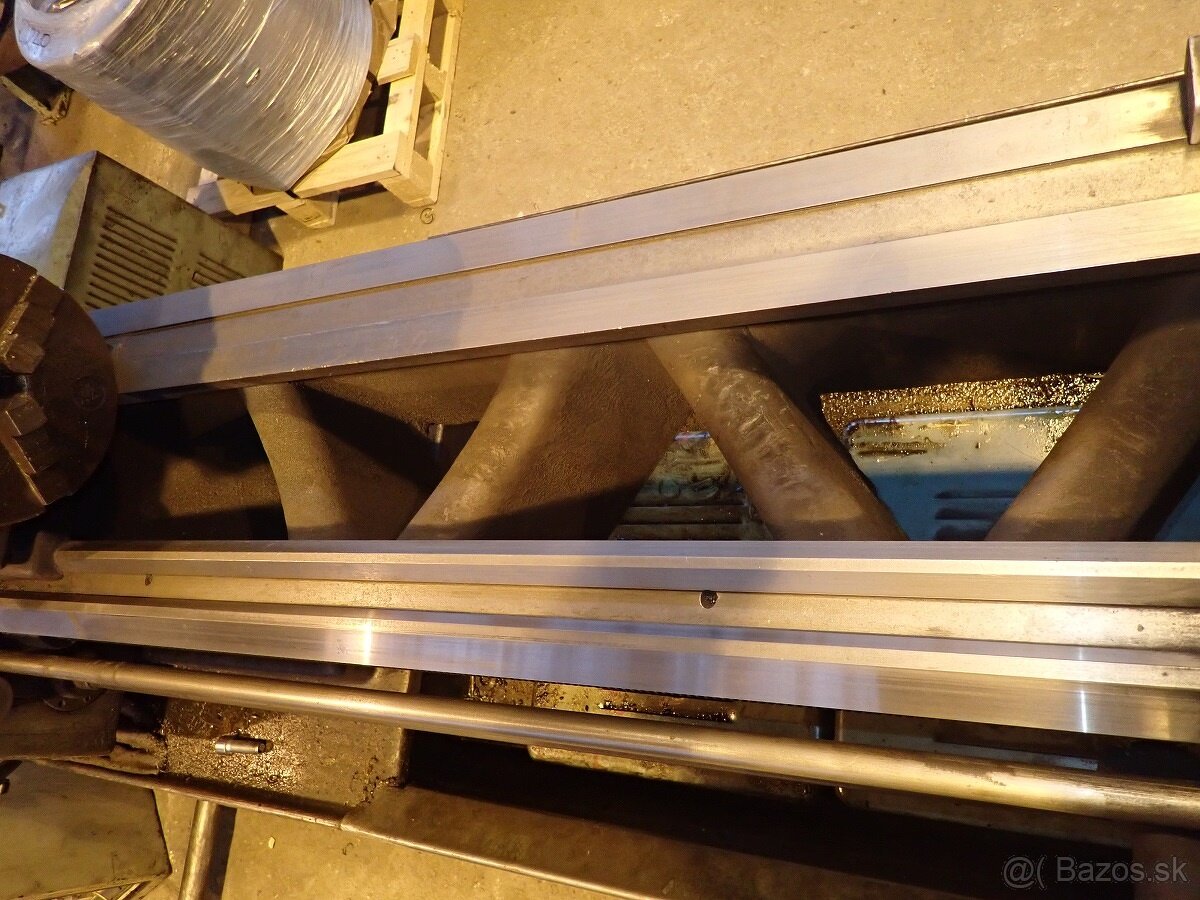 Soustruh hrotový SV 18 RD/1000 - 3