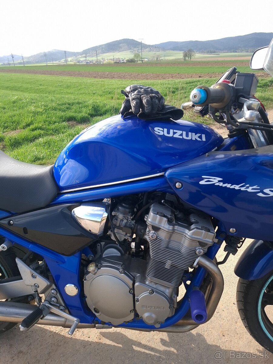 Suzuki Bandit 600 - 3