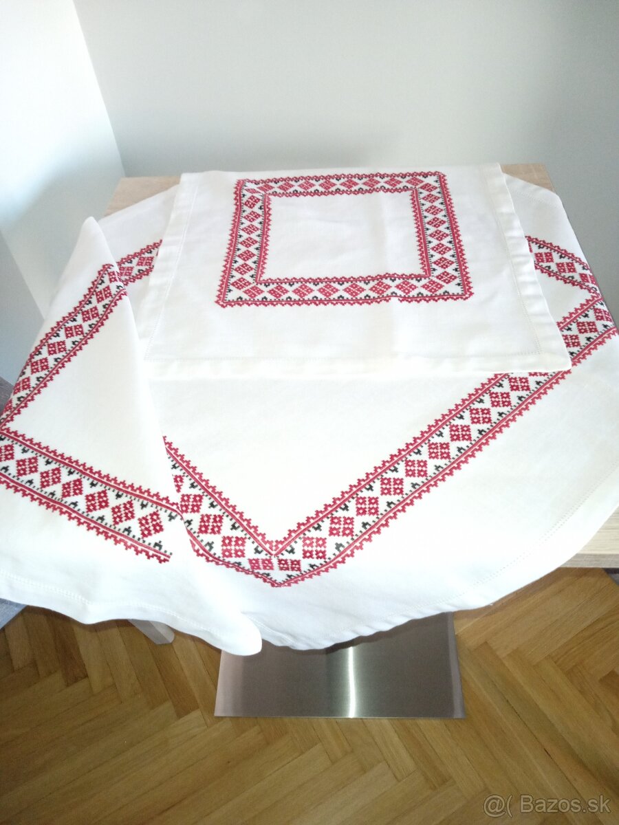 Ručne vyšívané obrusy - 3