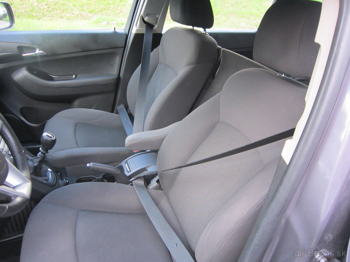Orlando 2,0 L, rok. 3/2011, 96 kW - 3