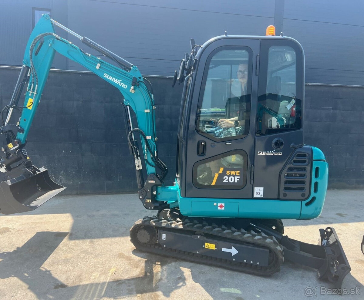 SUNWARD SWE20F+ powertilt + hydraulický rýchloupinač - 3