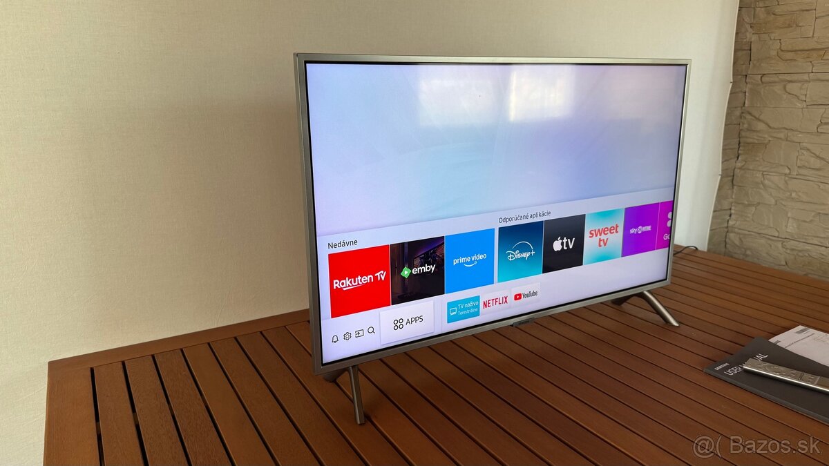 Samsung QLED 32” 4K Ultra HD Smart TV (GQ32Q50RGUXZG) - 3