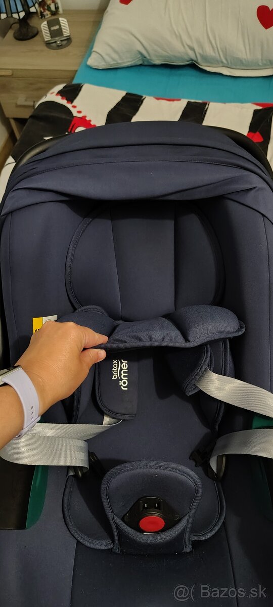 Britax Römer i-size autosedačka - vajíčko - 3