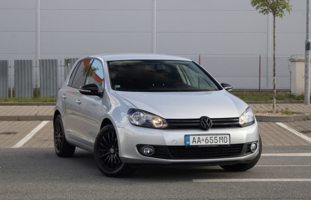 Volkswagen Golf 1.6 TDI z roku 2011 - 3