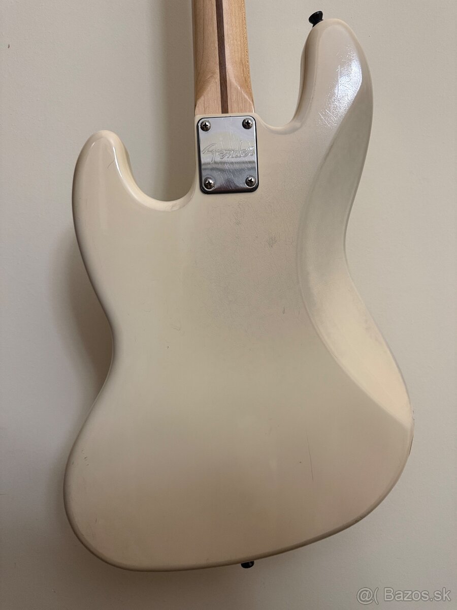 Fender Jazz Bass - 3