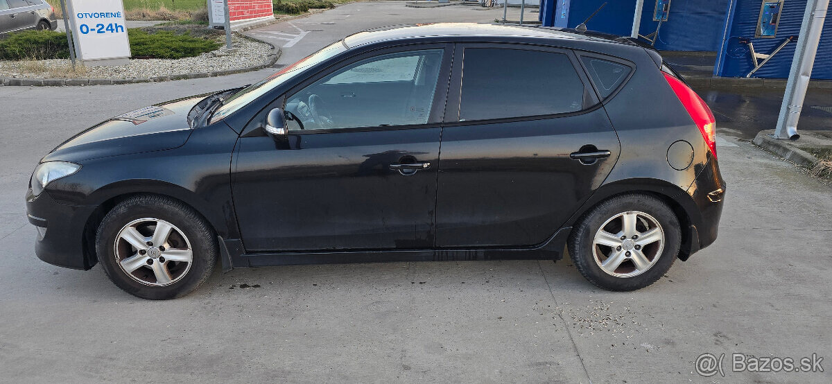 Hyundai i30 1.6 crdi 66kW 2011 - 3