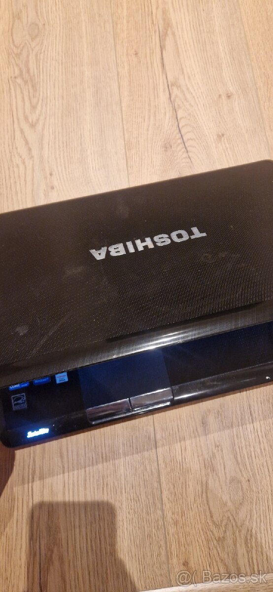 TOSHIBA SATELLITE A660-16E i32,27GHz 4GB RAM 500GB HDD - 3