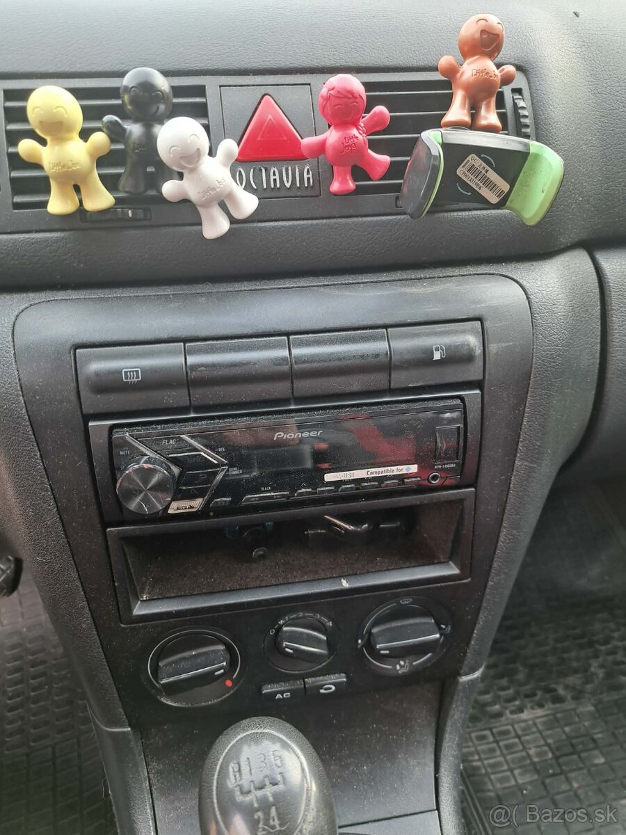 Predám Škoda Octavia 1,6 - 3