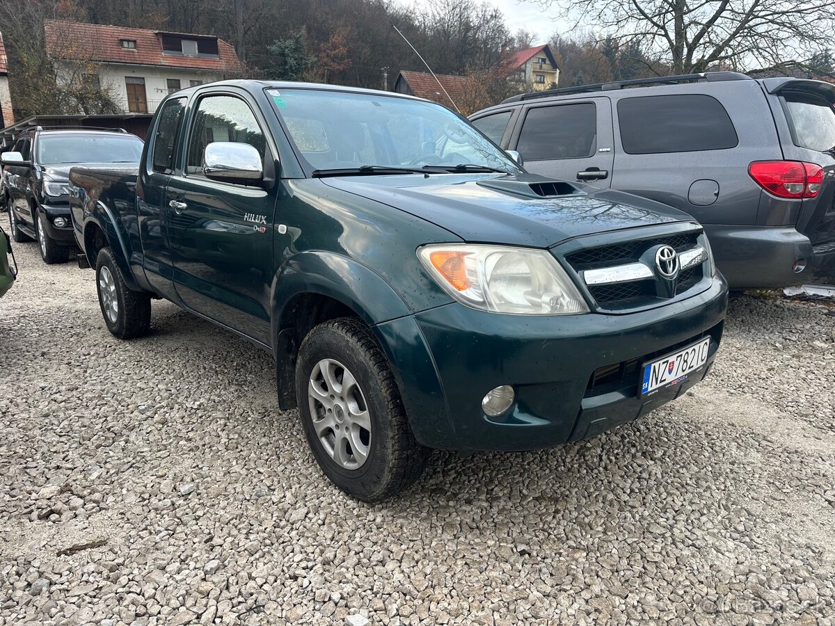 2007 Toyota Hilux 2,5 d4d 2-dverový Dlhá korba - 3